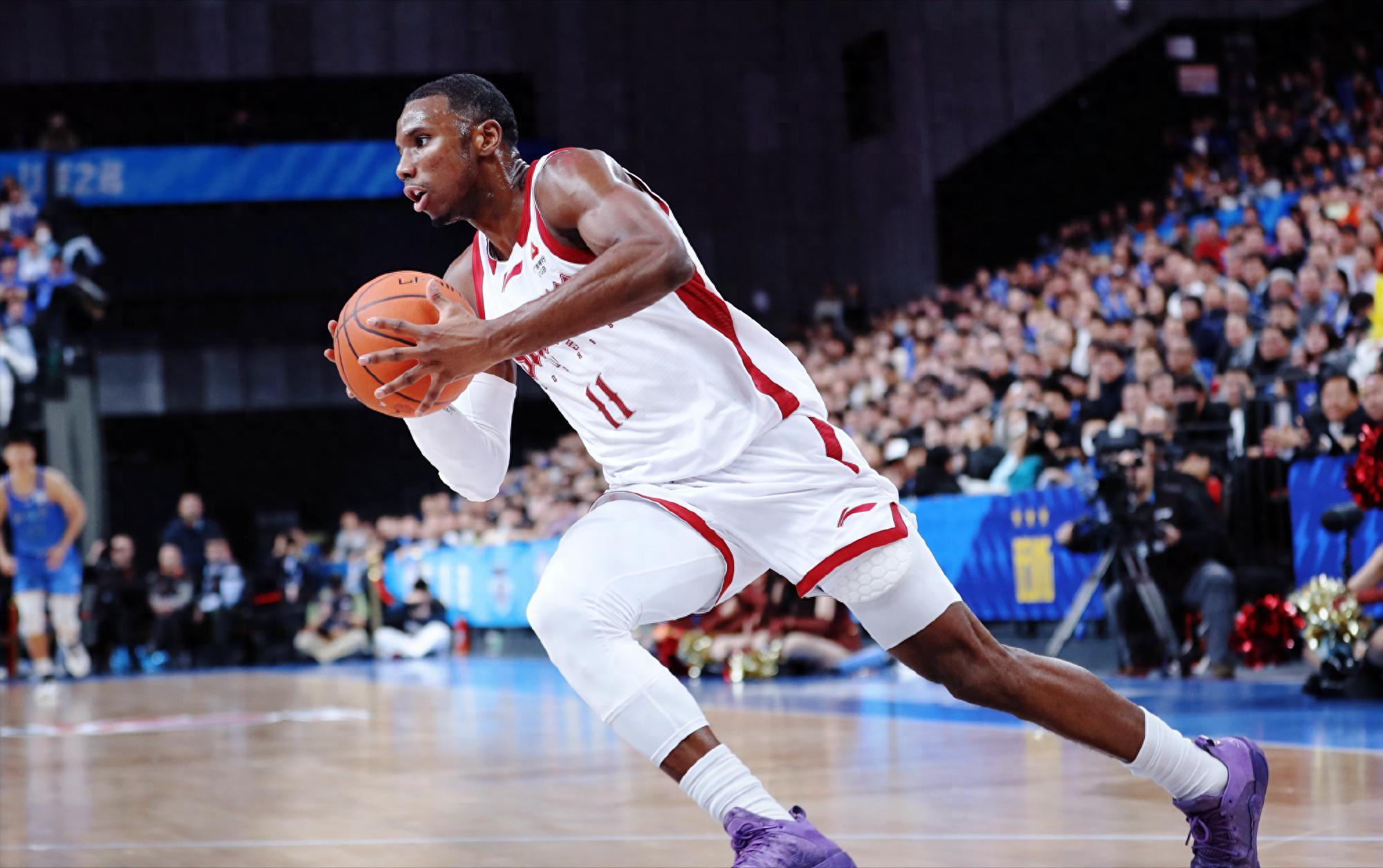 百度体育-重创周琦！男篮国手回归拿14分，状态强过胡明轩，郭士强不动心？